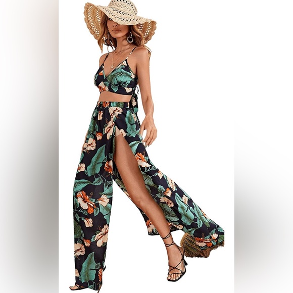 Tie Back Tropical Cami Top and Split Thigh Skirt Set - Picture 4 of 5